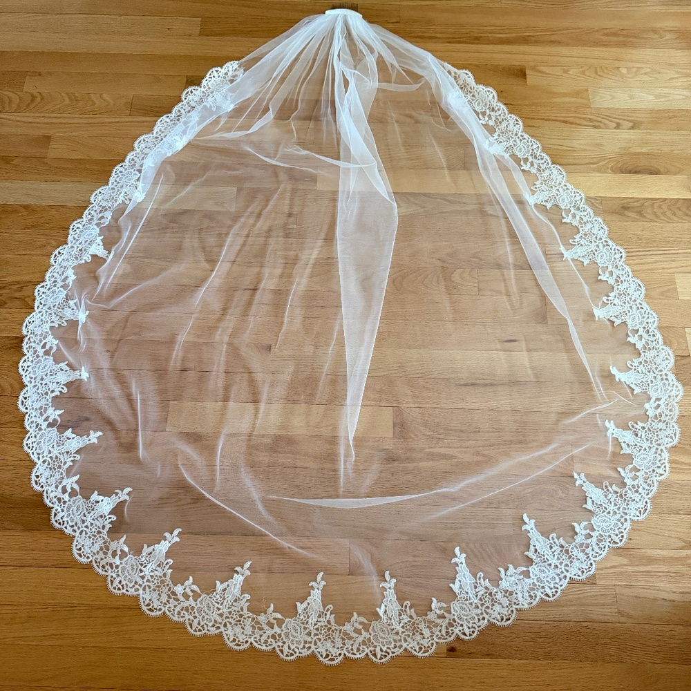 Bridal Veil With Comb Lace Edge Tulle 57" Long